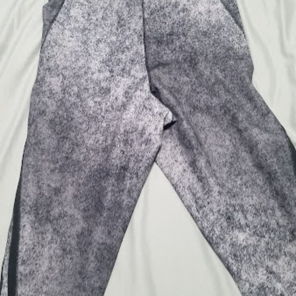Adidas Yoga  Gray and Black Pants - Picture 4 of 6